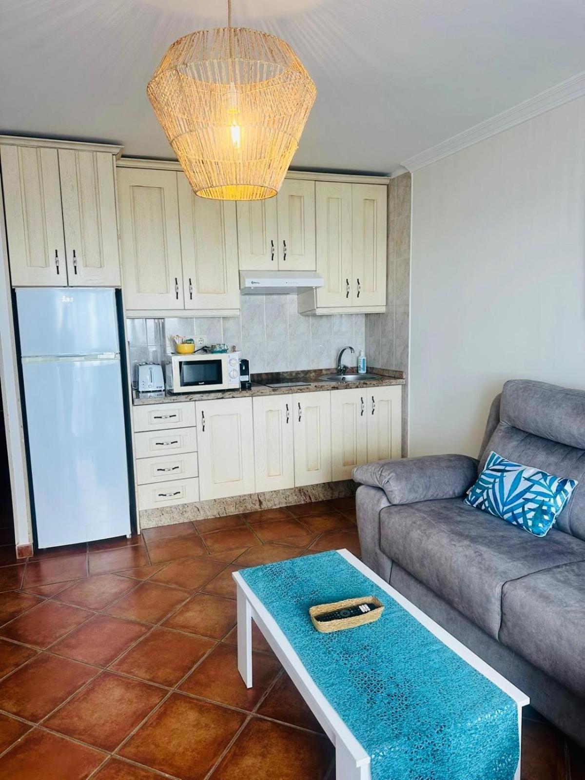 Beachfront Apartment 마르베야 외부 사진